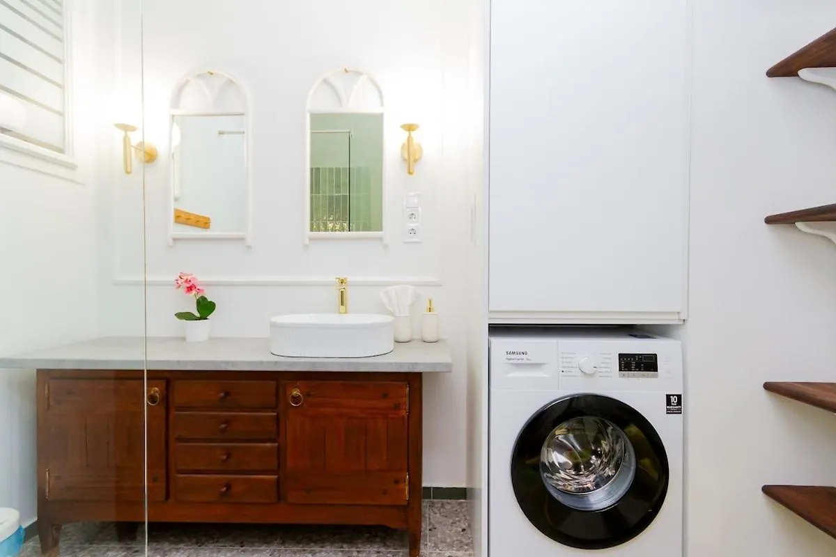 Apartment 2Br Modern Elegance W Sauna And Ac By Budapest