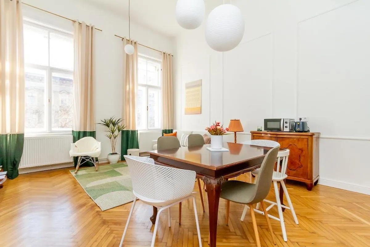 2Br Modern Elegance W Sauna And Ac By Budapest 0*,  Hungary